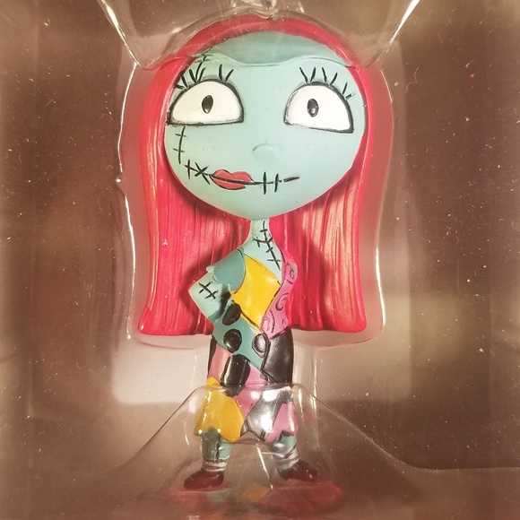 Hallmark ornament sally nightmare before christmas - Picture 2 of 4
